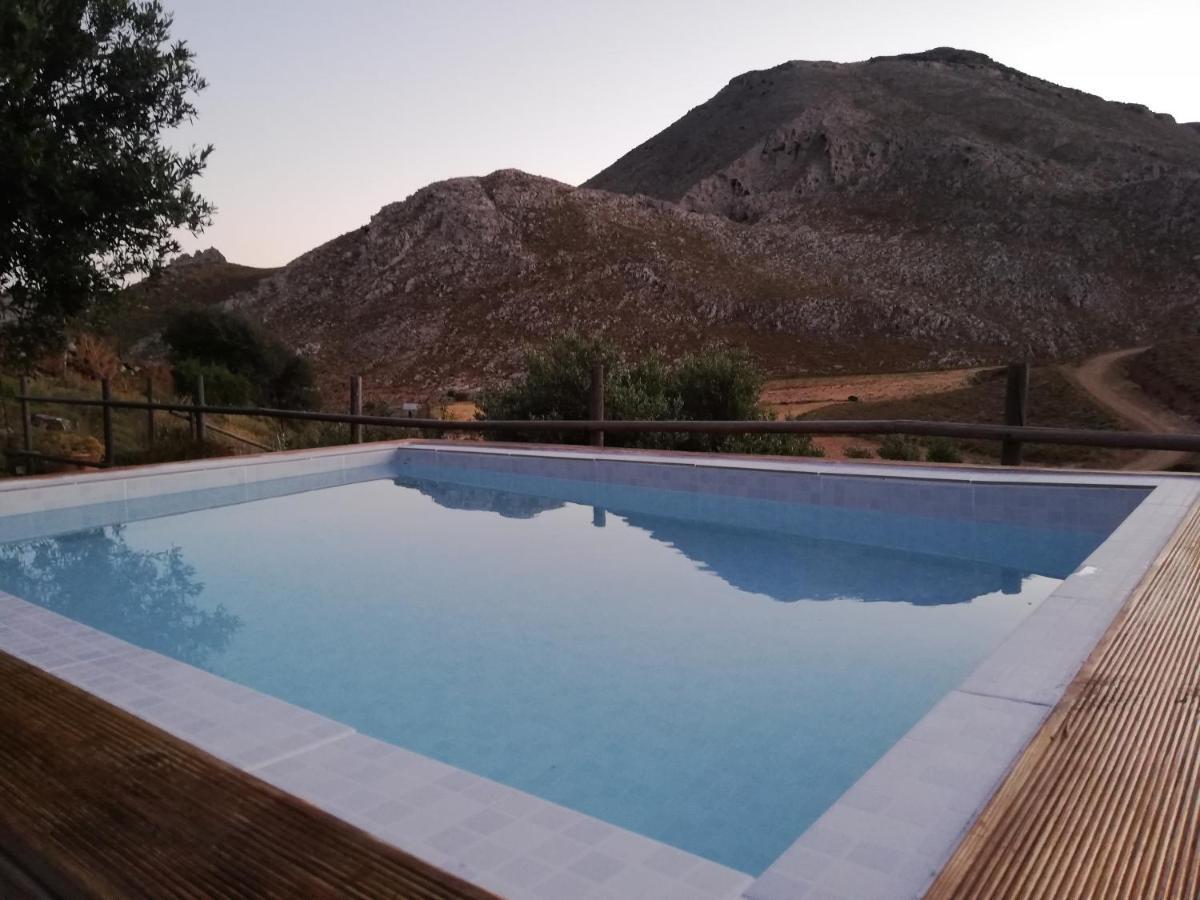 منزل الضيف Paránimfoi  في Wooden House At The Mountain-Private المظهر الخارجي الصورة