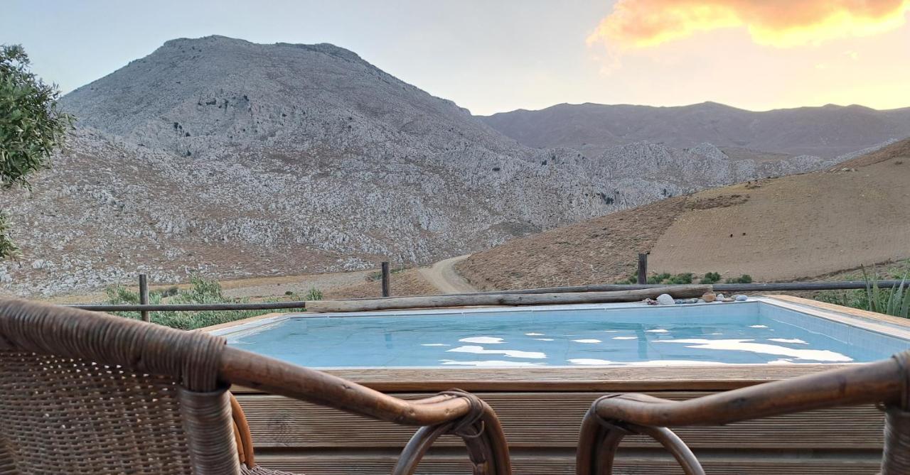 منزل الضيف Paránimfoi  في Wooden House At The Mountain-Private المظهر الخارجي الصورة