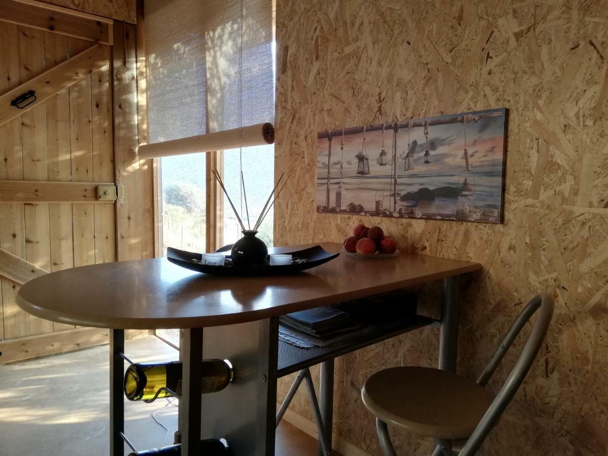 منزل الضيف Paránimfoi  في Wooden House At The Mountain-Private المظهر الخارجي الصورة